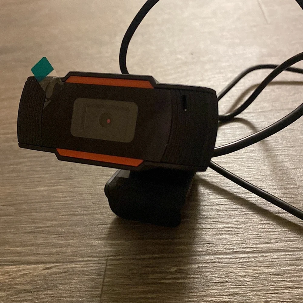 NIB • HD - 1080P Computer Clip-On Web Camera